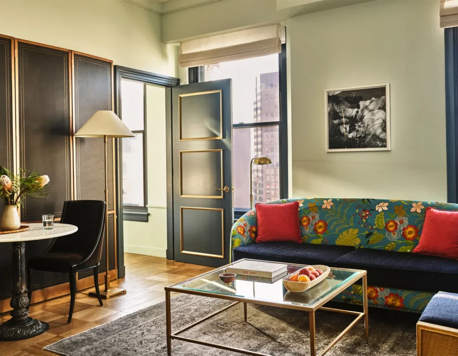 City View Olive Suite